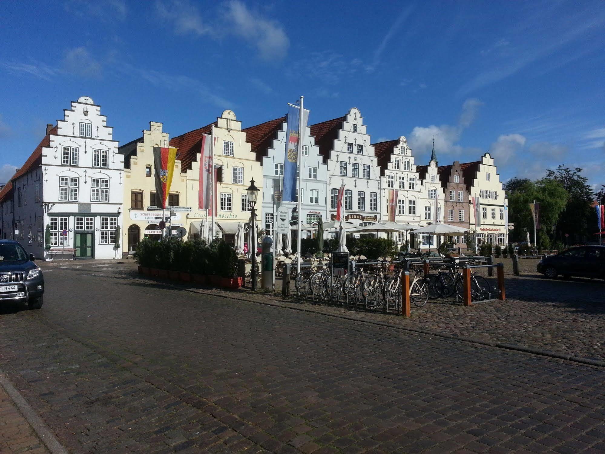 Pension Marktblick Friedrichstadt Exterior photo